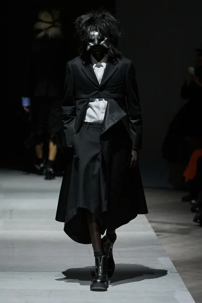 Look 26
